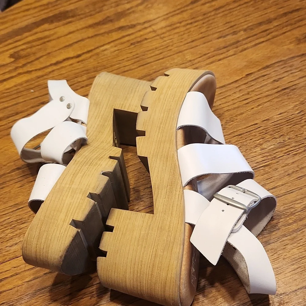 Musse & Cloud Sandals Size 41